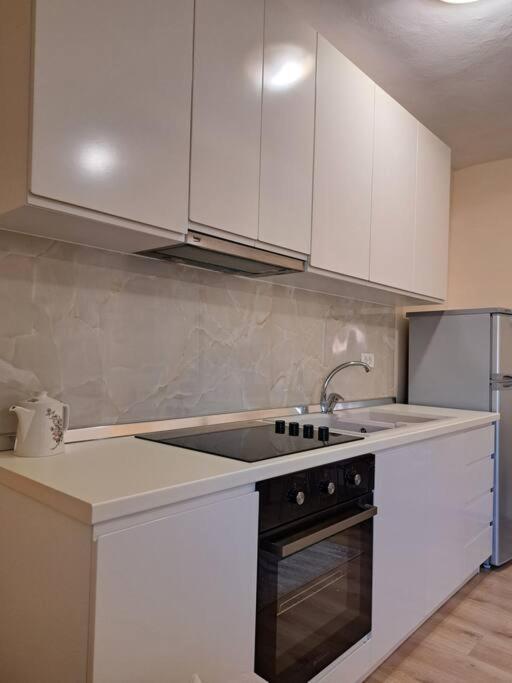Quiet, Cozy, Luminous Apartment Tirana Bagian luar foto